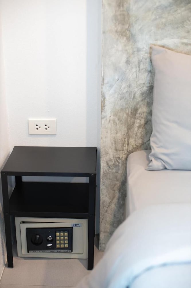 Фото Minimal House Patong - Adults Only