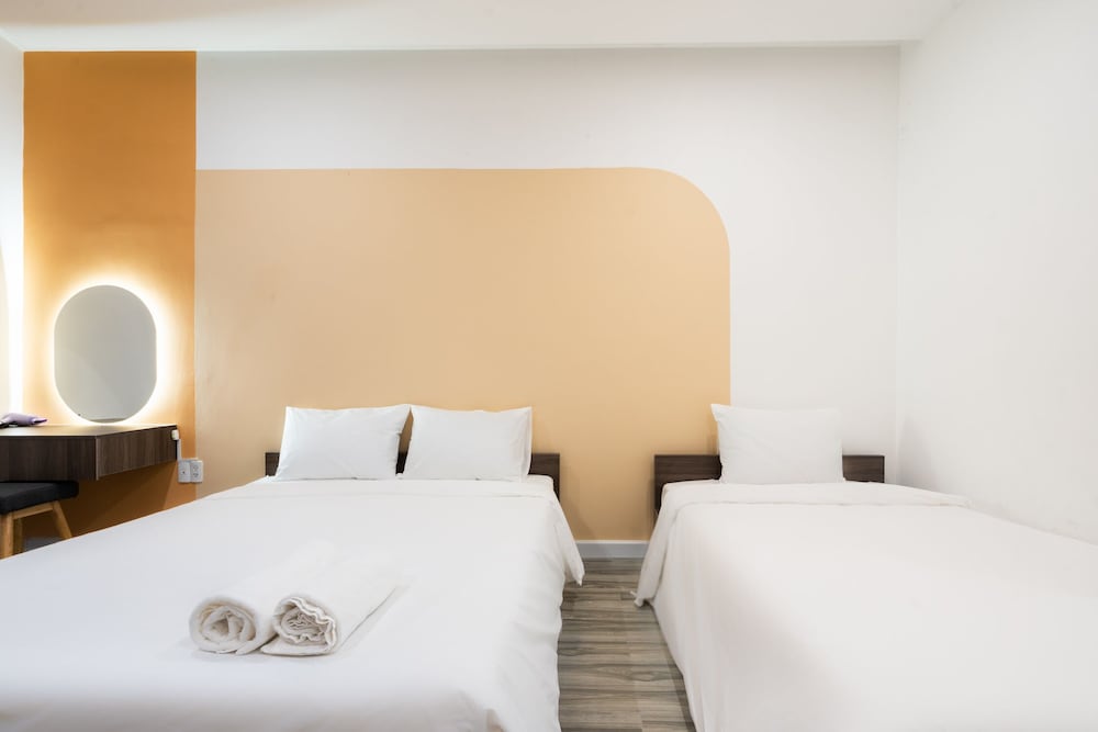 Фото Justay Pink Church