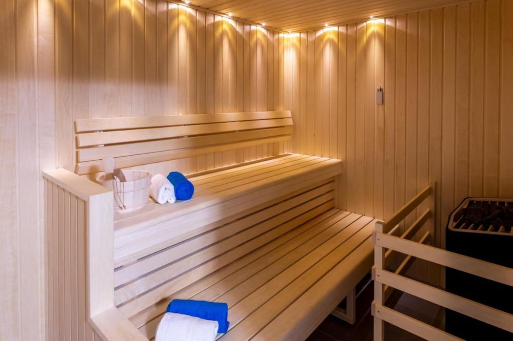 Фото Nemea Apparthotel Paris Levallois