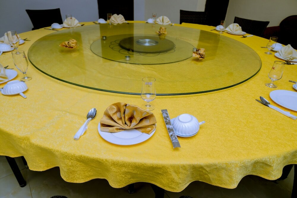 Фото Lao Tangren Restaurant & Guesthouse