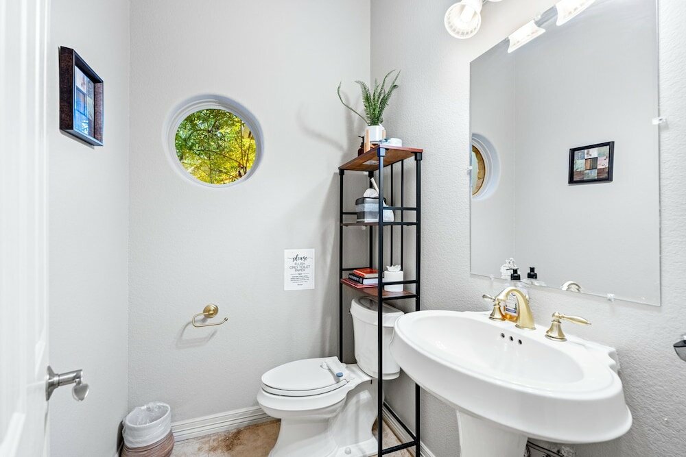 Фото Hillside Infinity Pool Retreat