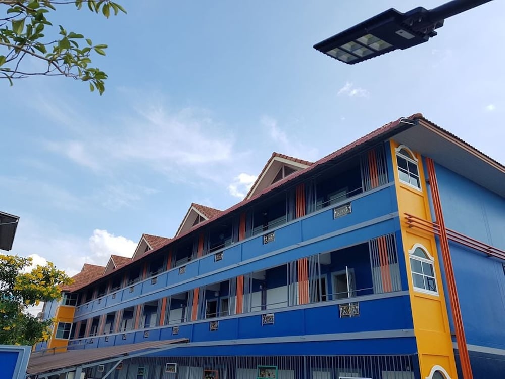 Фото Blue Bed Pattaya Sha