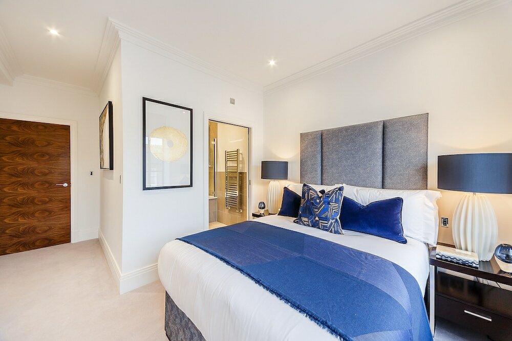 Фото Palace Wharf Apartments