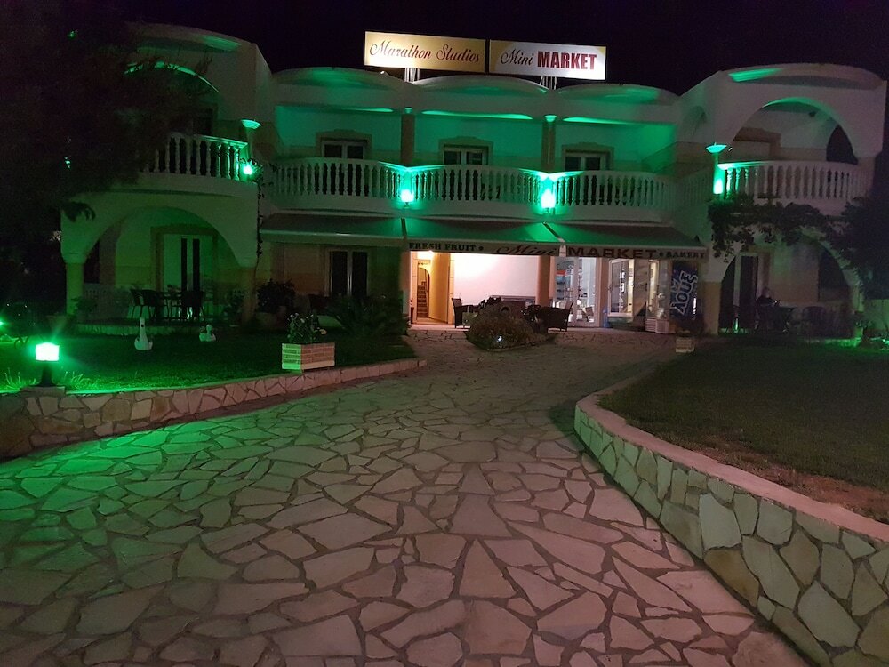 Фото Marathon Studios &Apartments