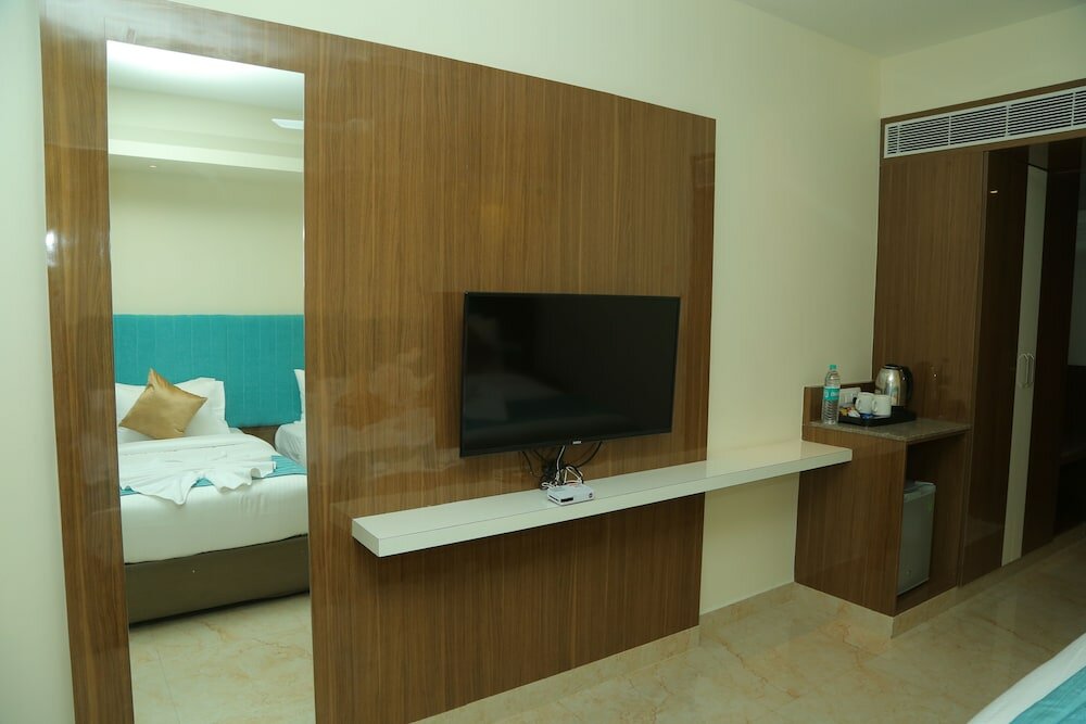 Фото Misty Ocean-A Bergamont Group of Hotels