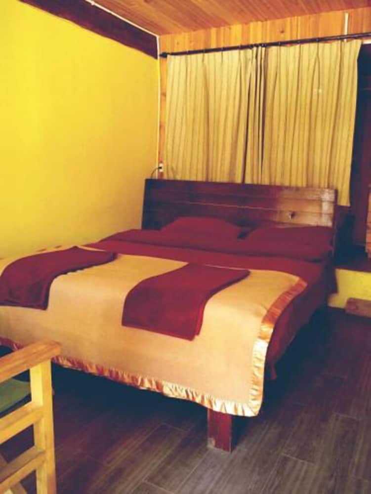 Фото Dragoncloud Hotel