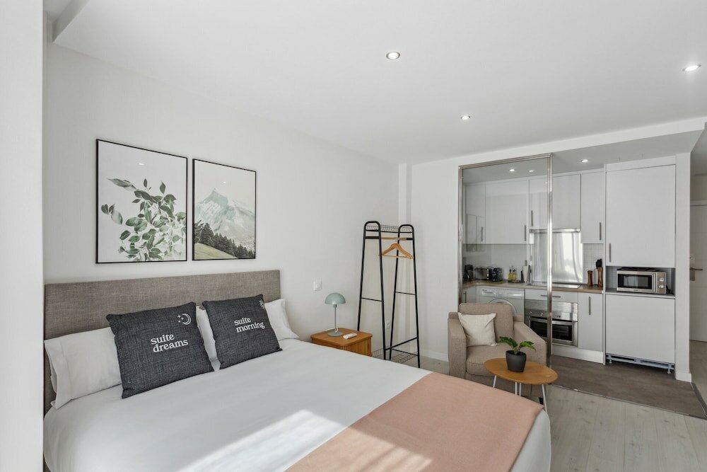 Фото Limehome Madrid Calle de la Paloma