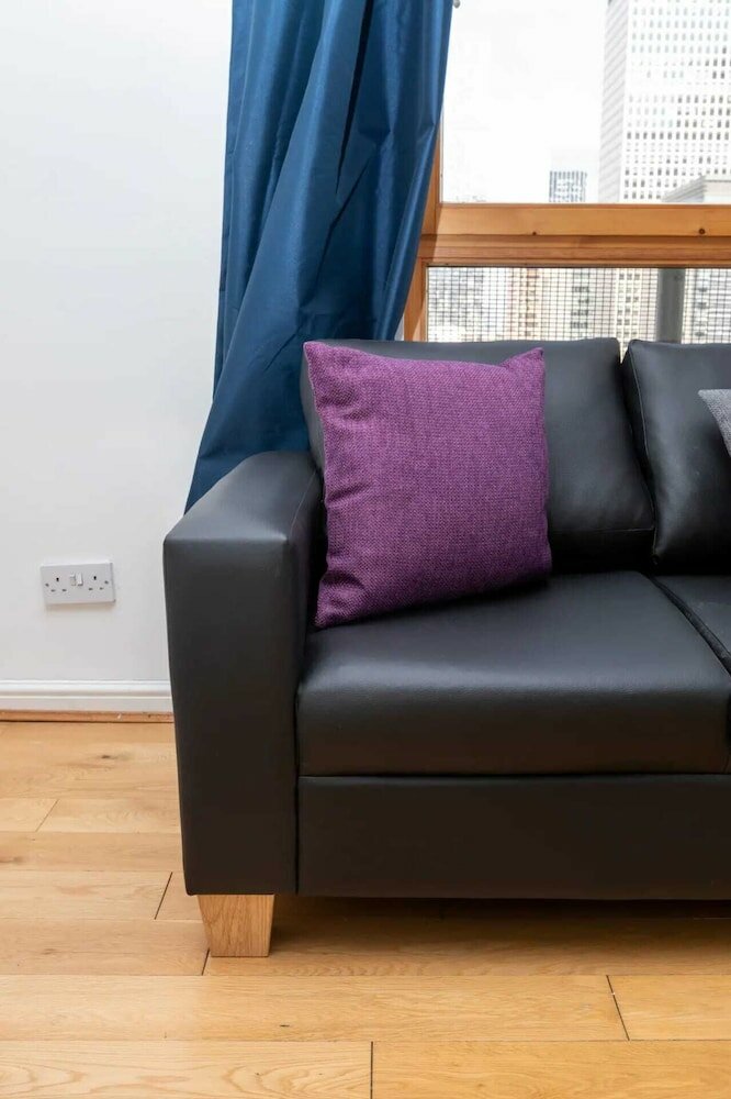 Фото Top Floor 1bd Flat With Balcony - Isle of Dogs