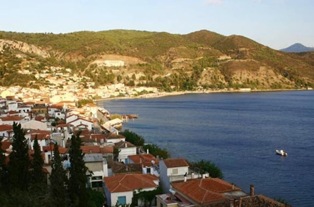 Фото Dennis Hotel