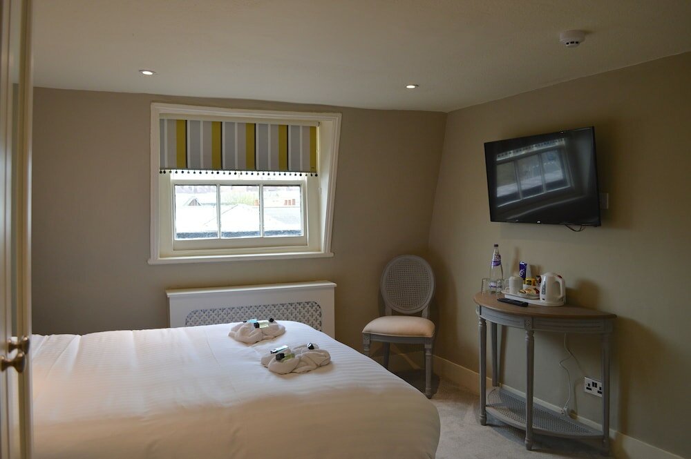 Фото The Crown Pub & Guesthouse