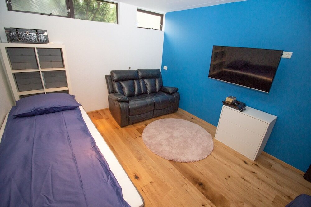 Фото Seaside Villa - 6 bedrooms