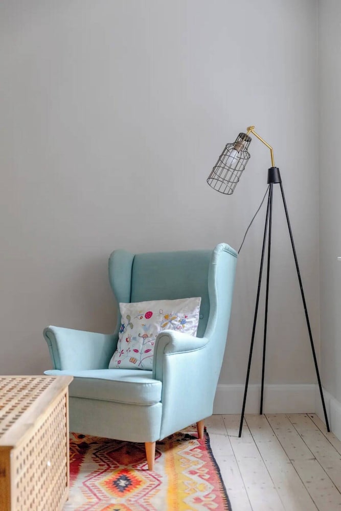 Фото Spacious 1bd Flat With Garden - Hampstead Heath