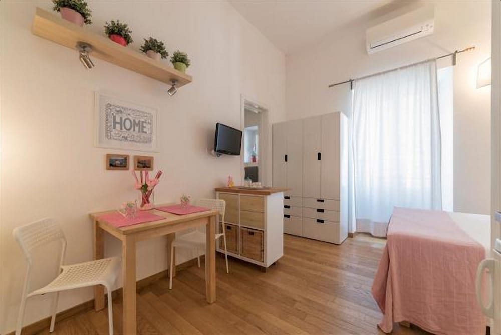 Фото Rome at Home Cozy Studios Apt 1
