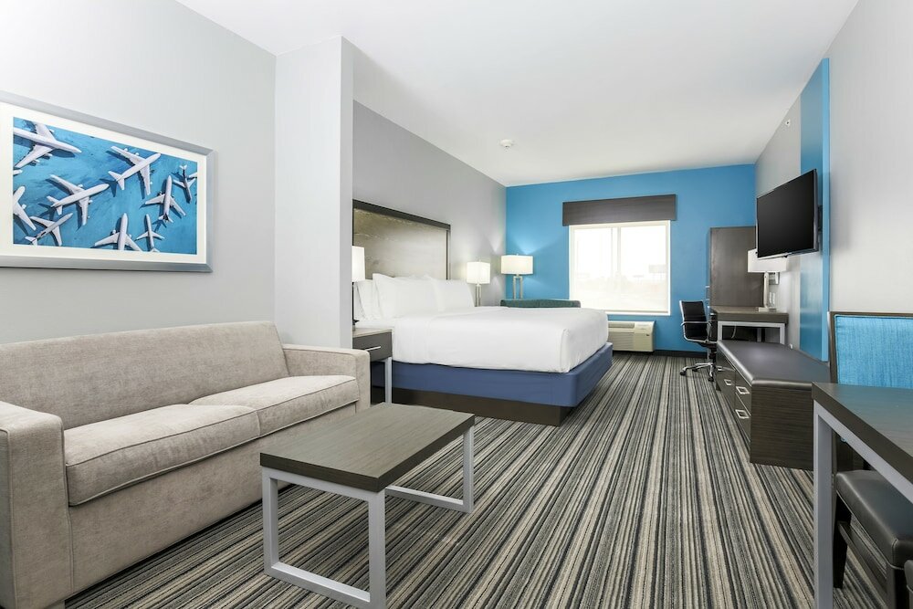 Фото Holiday Inn Express & Suites Houston - Hobby Airport Area, an Ihg Hotel