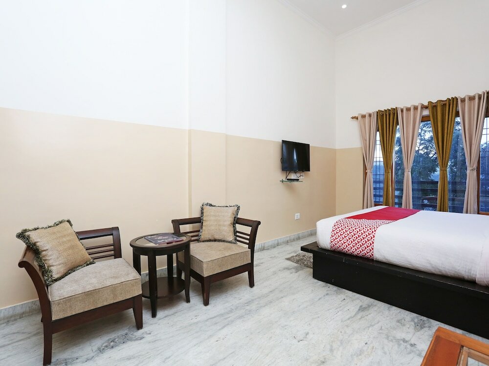 Фото Oyo 19638 Hotel Jay Continental