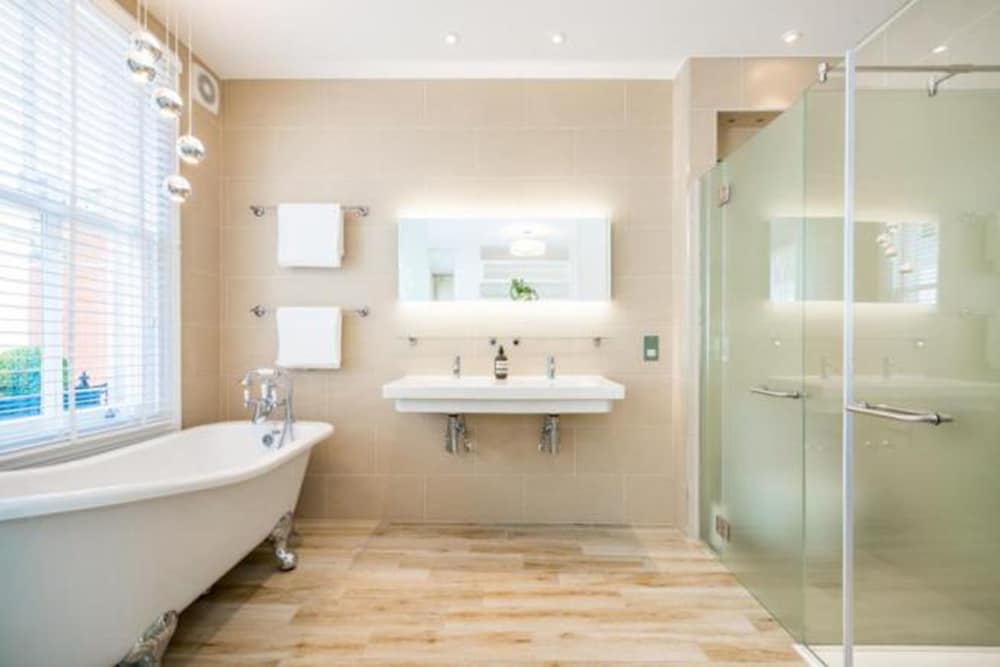 Фото Logan Mews by Lime Street