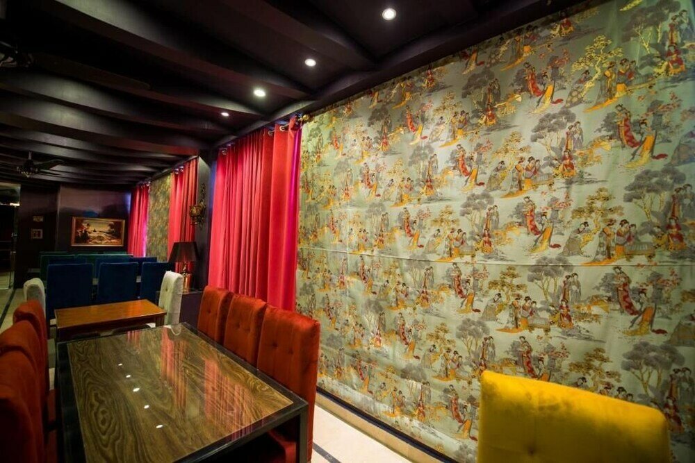 Фото Hotel Holiday