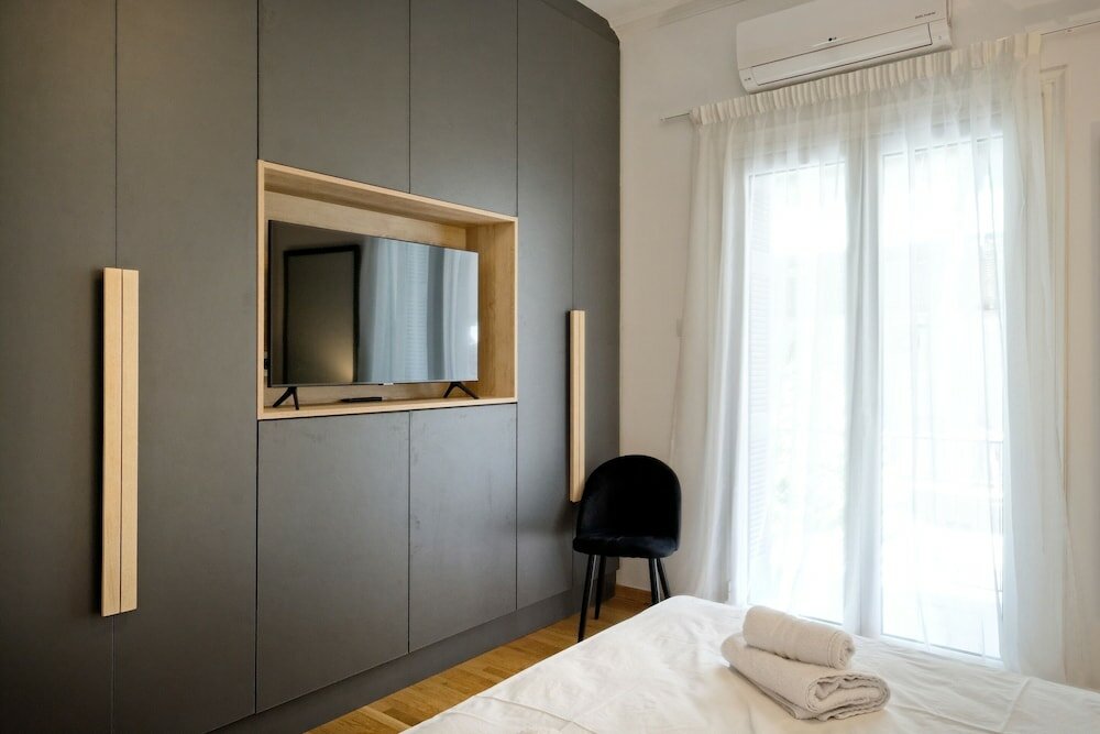 Фото Industrial style apt in Athens city