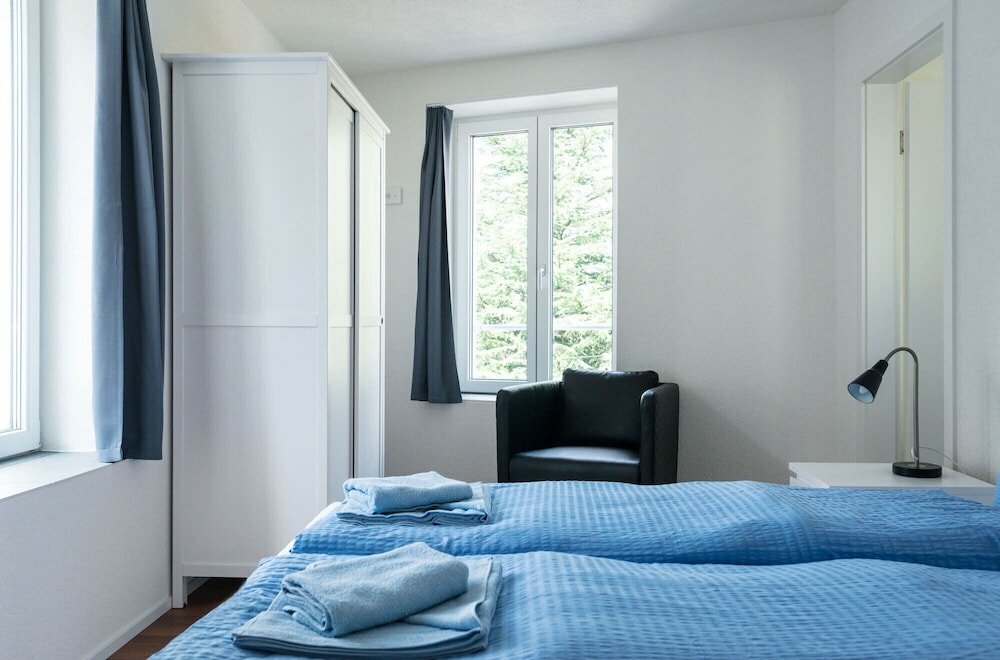 Фото Hitrental Altstetten Apartments