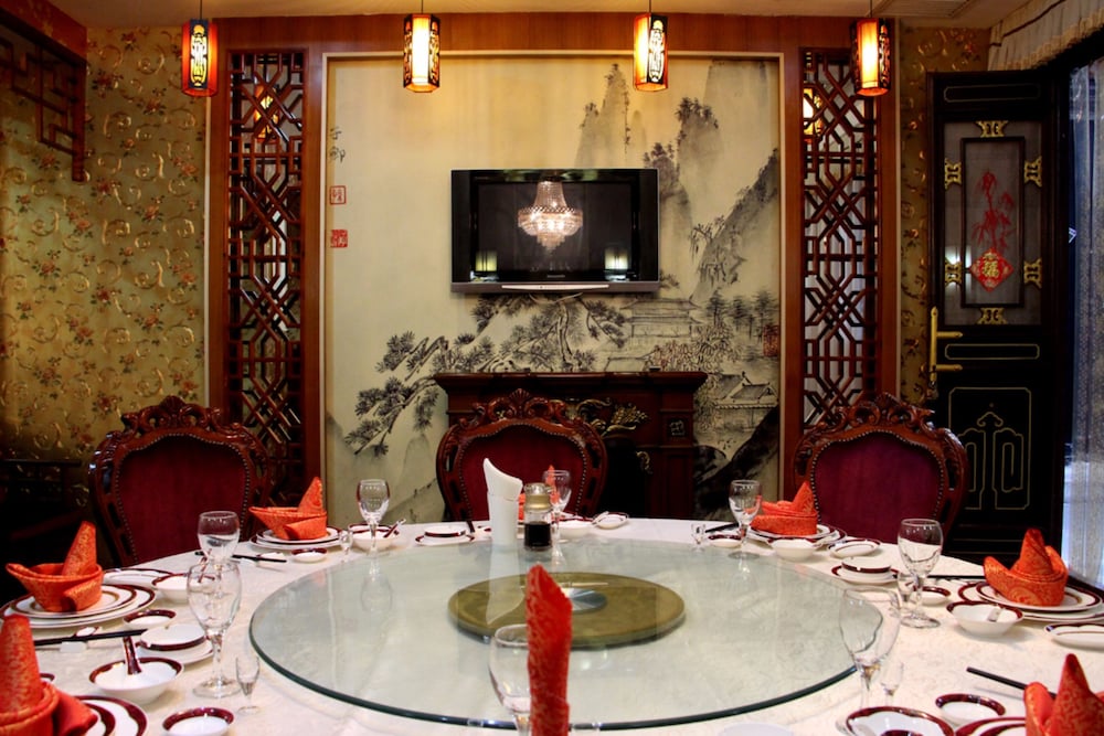 Фото Hong Shan Yi Hotel