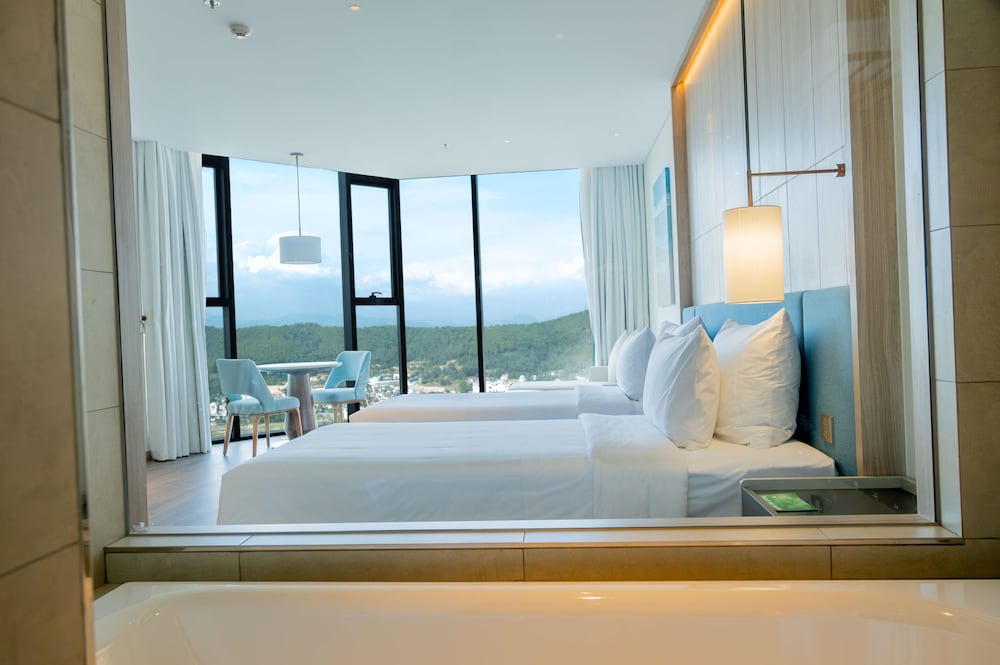 Фото A La Carte Ha Long Bay Managed by Taseco