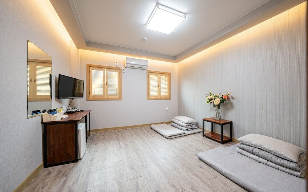 Фото Yangyang Yuchaekkotyanggicheoreom