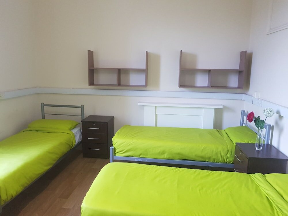 Фото Bowden Court - Hostel