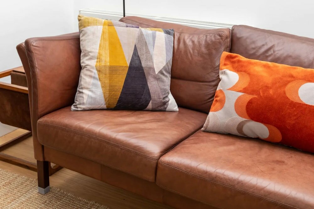 Фото Spacious and Bright 2 Bedroom Flat in Kentish Town