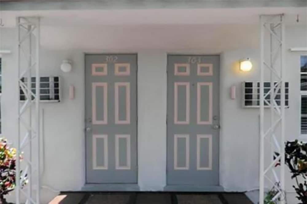 Фото Richard's Motel Extended Stay