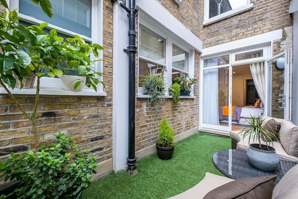 Фото Lak Serviced Apartments