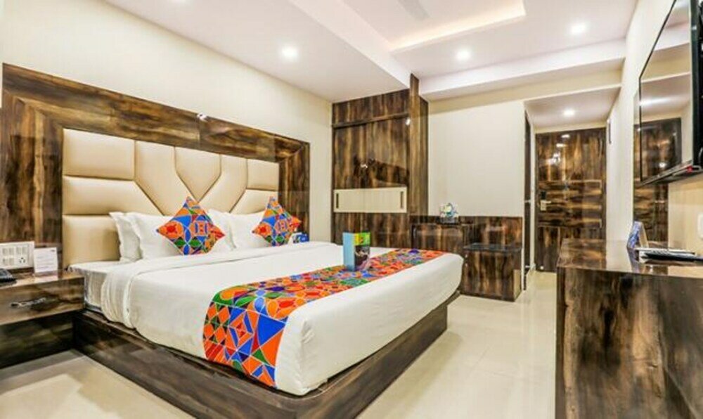 Фото Fabhotel Crown Heights