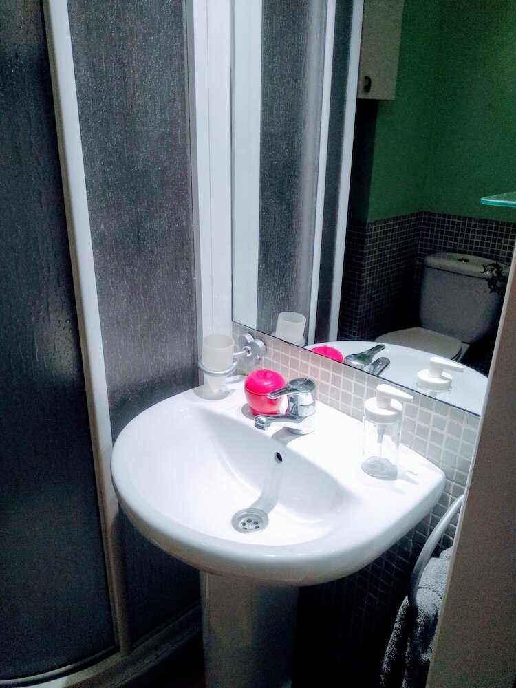 Фото Wish-Suite Cruz del Campo de Sevilla