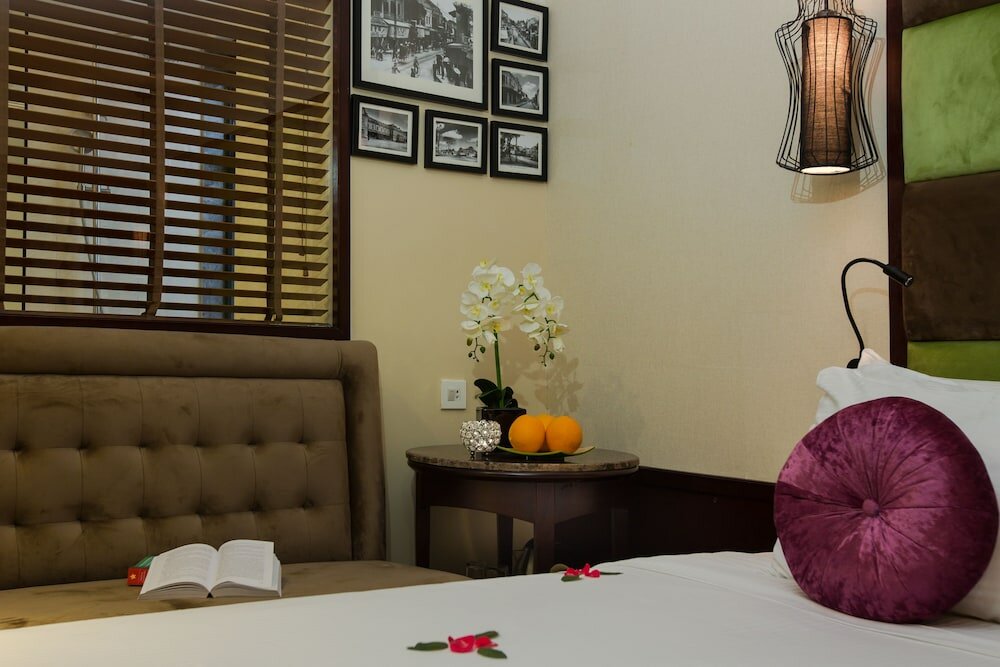 Фото Ambassador Hanoi Hotel & Travel