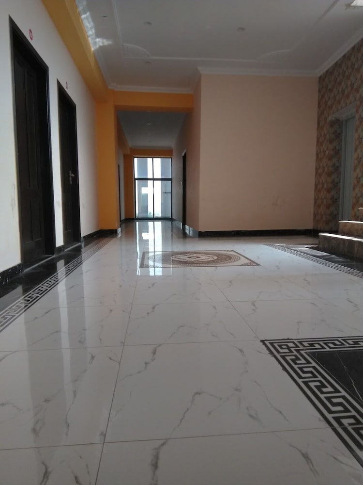 Фото Al Harmain Restaurant