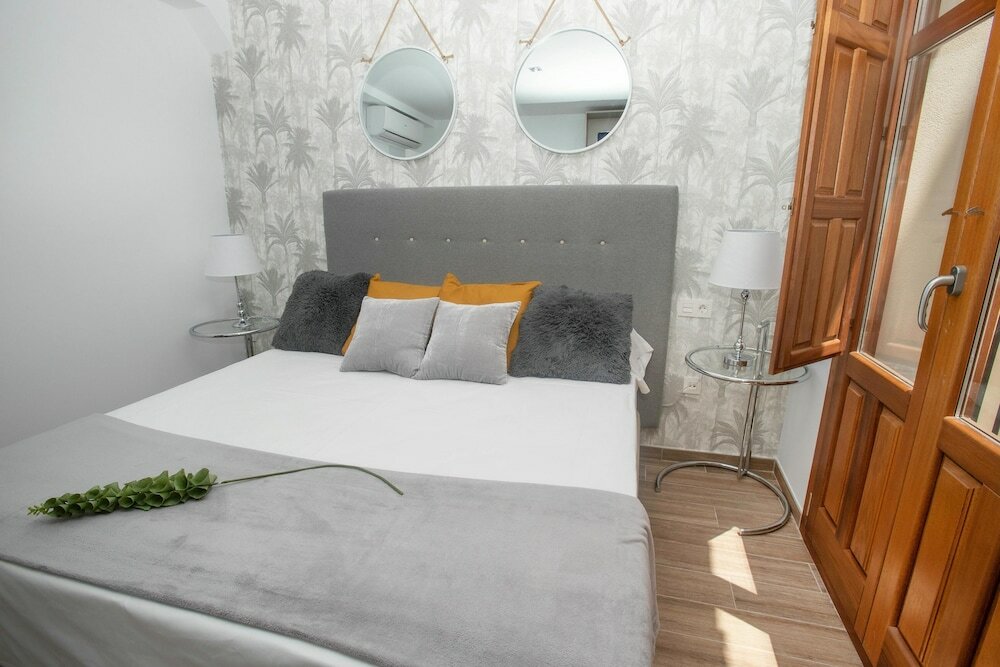 Фото Feelathome Mártires Apartments