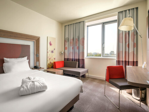 Hotel Novotel Almaty City Center, Almaty, photo