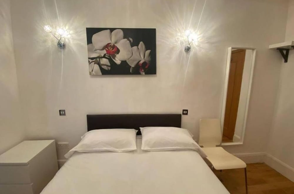 Фото 80 Inverness Terrace