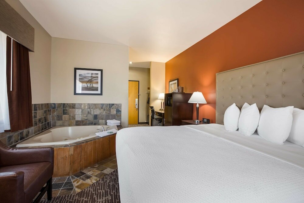 Фото Best Western Northwest Lodge