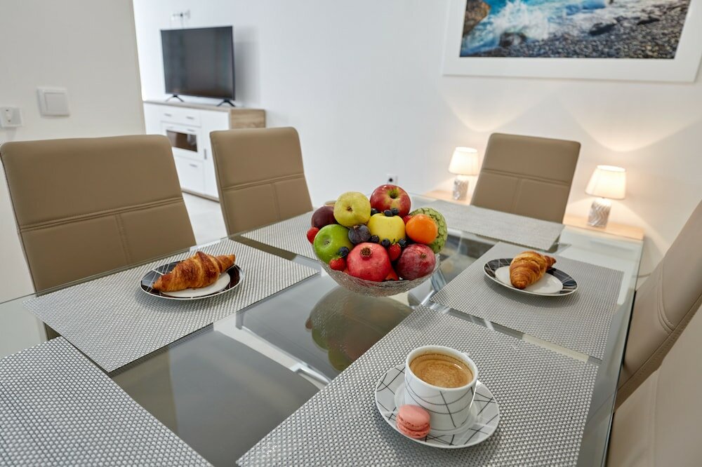 Фото Sonrisa Deluxe Apartments Levante