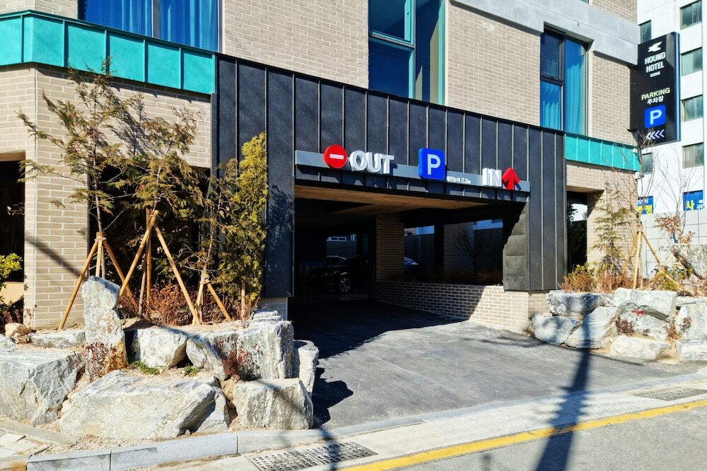 Фото Hound Hotel Busan Station