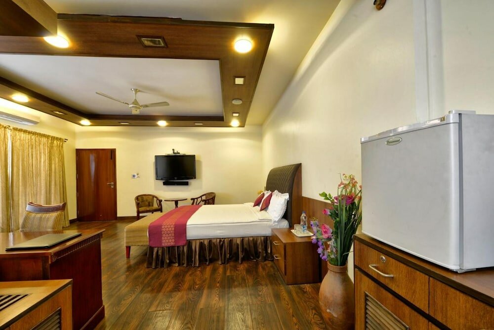 Фото Pleasant Boulevard MG Road