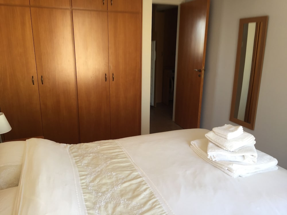 Фото Beautiful Spacious 2-bed Apartment in Xylofagou