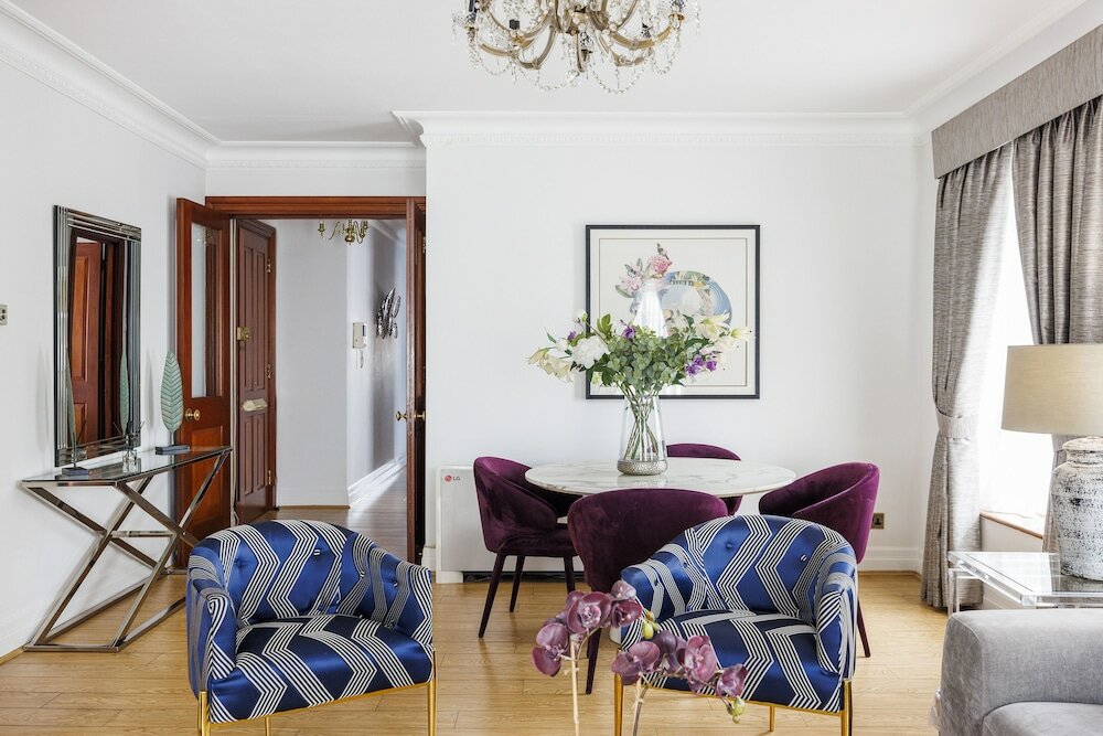 Фото Carlton Court - Mayfair