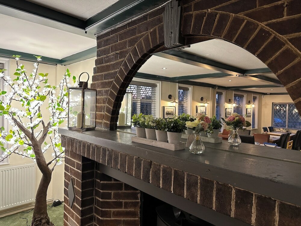 Фото The Fish and Anchor Inn