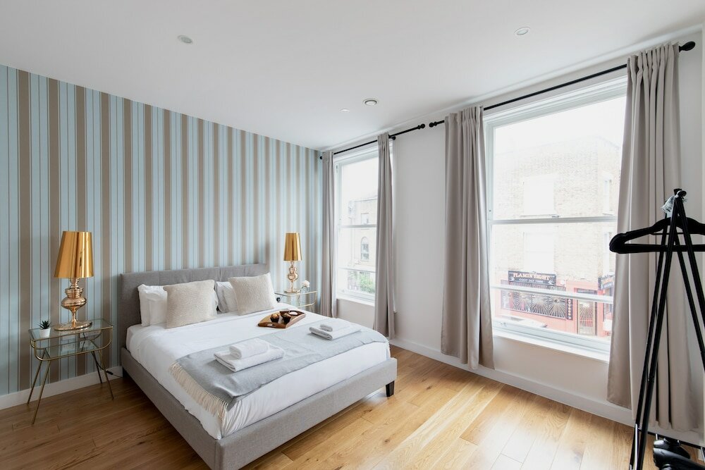 Фото Home. ly London Luxury Apartment Camden