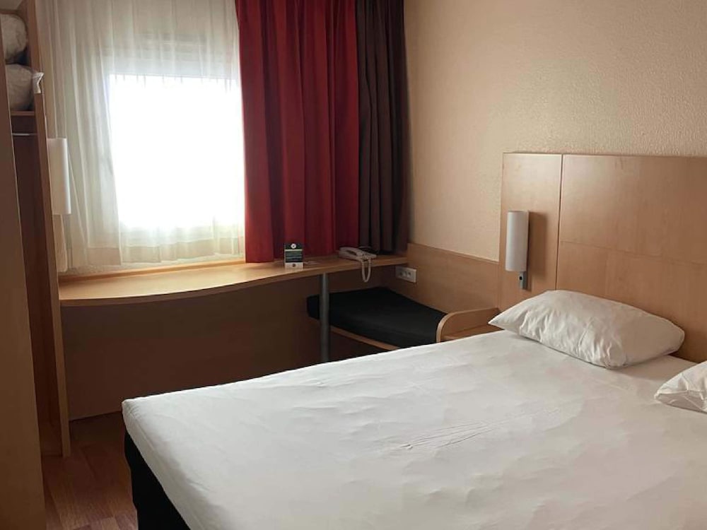 Фото Ibis Paris Orly Rungis