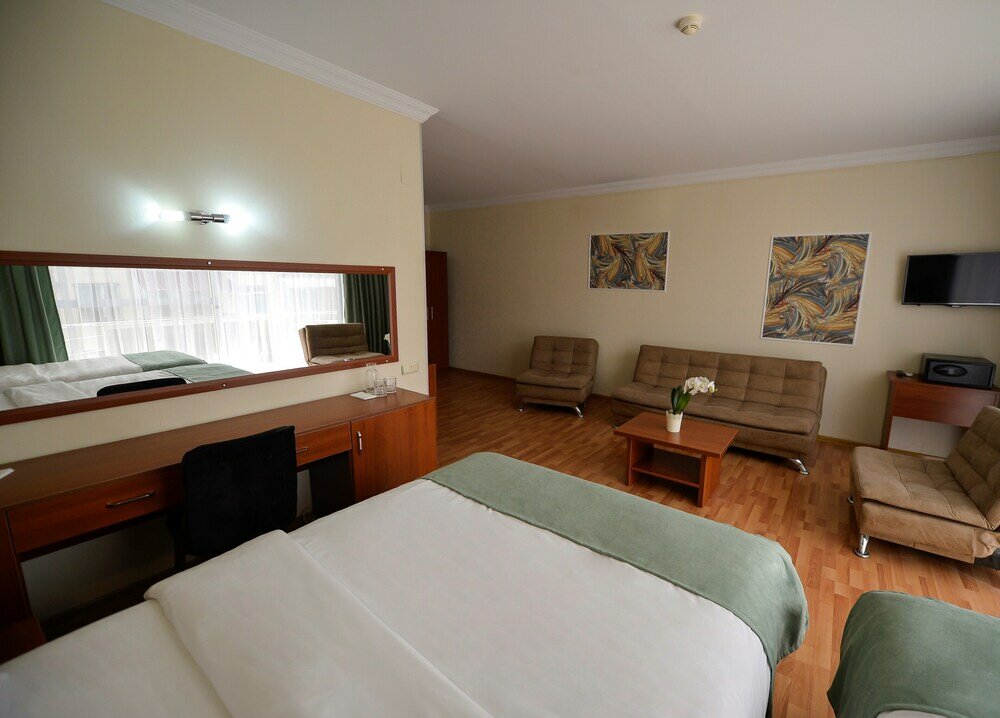 Фото Aura Boutique Hotel