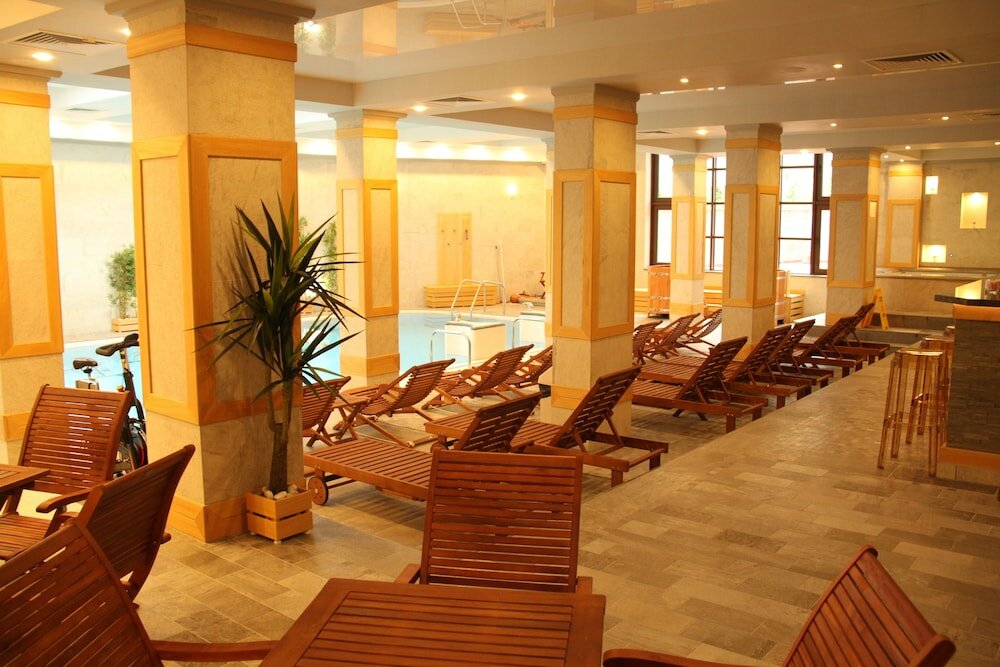 Фото 7 Pools SPA & Apartments