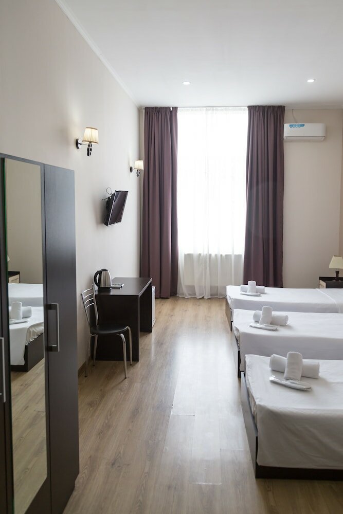 Фото 146405643499