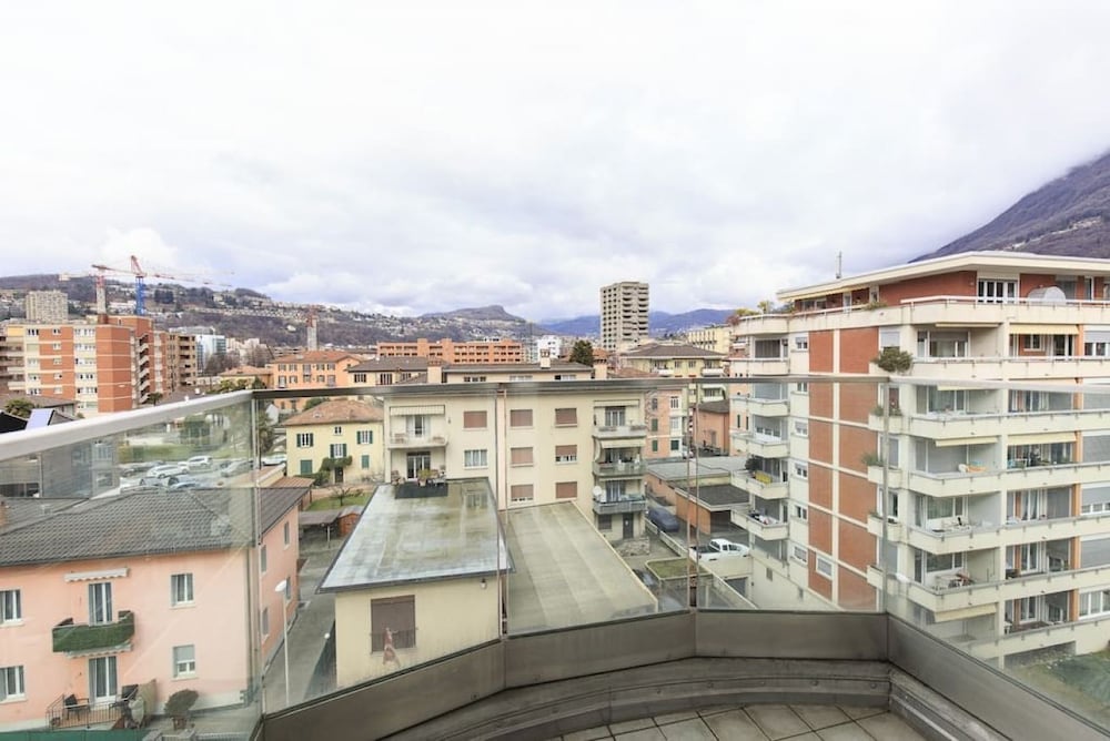 Фото Prestige Du Lac Apartments